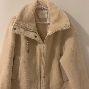 Fuzzy cream jacket
